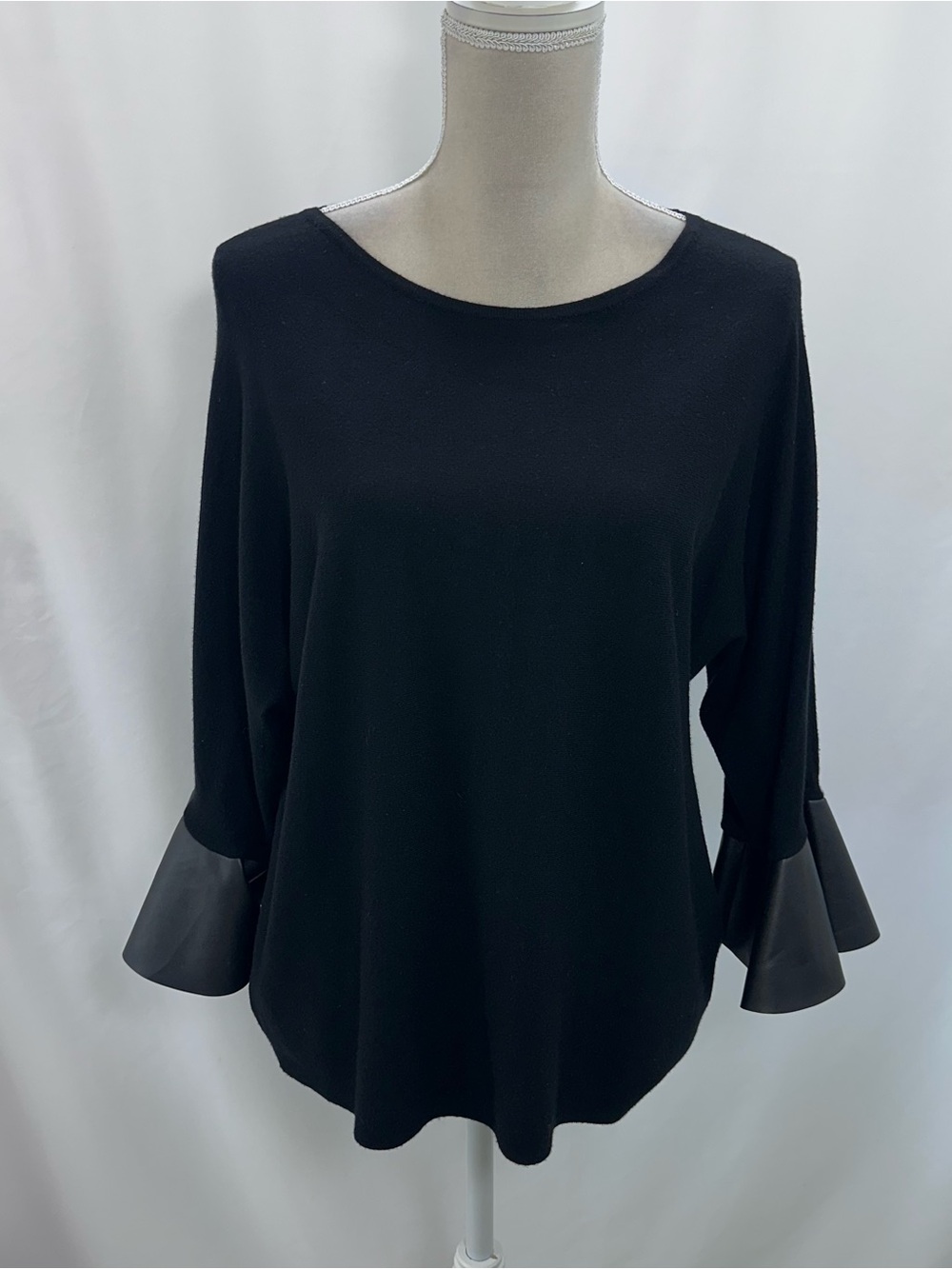Sioni Black Scoop-Neck Top with Flared Cuffs